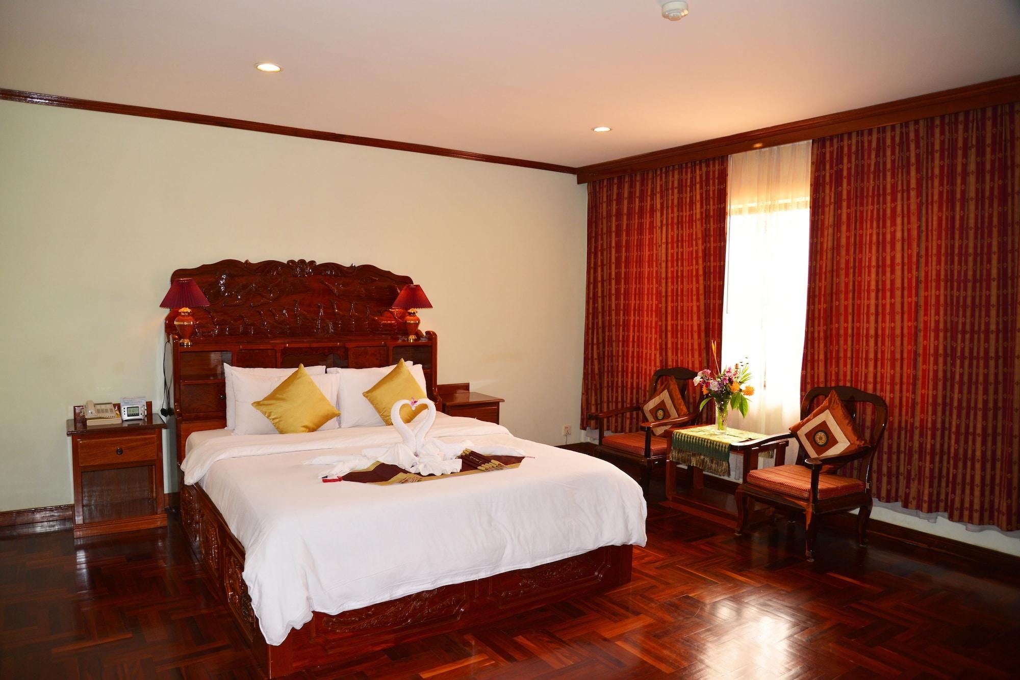 Angkor Hotel Siem Reap Room photo